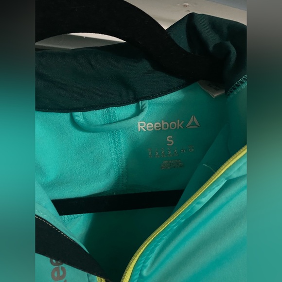 Reebok running jacket - Picture 2 of 4